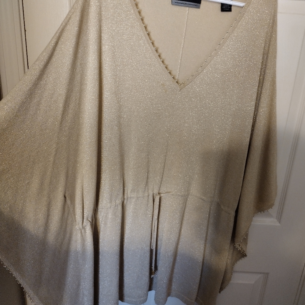 Blouse - Picture 2 of 3